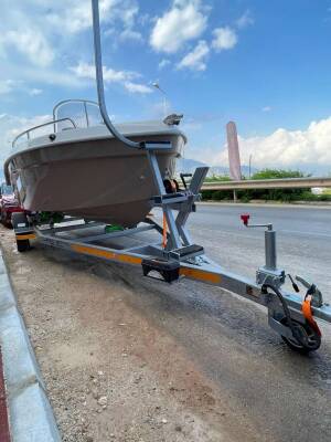 5,5M yükleme alanı 1500KG TEK DİNGİL çiftli şase - SEASTAR